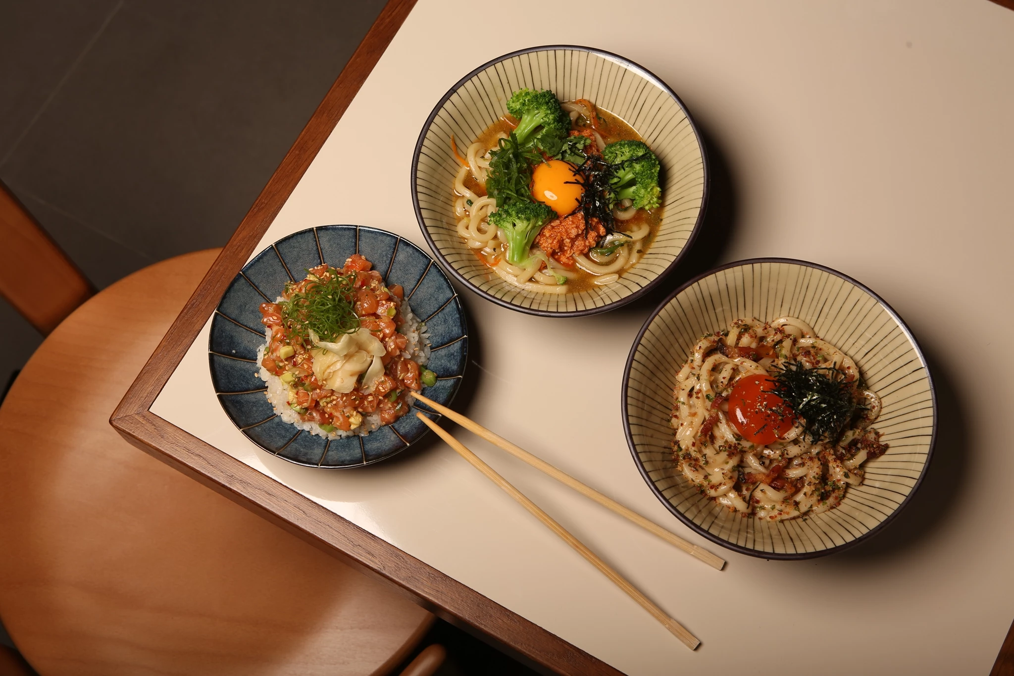 Το 'Ekiben' του Άρη Βεζενέ μόλις άνοιξε και στη Γλυφάδα