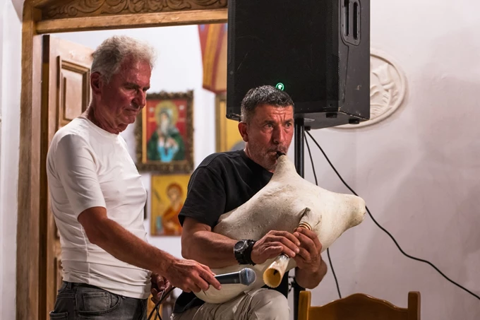 TO 12ο CYCLADIC YOUNG PATRONS SUMMER WEEKEND ΣΤΗΝ ΚΥΘΝΟ