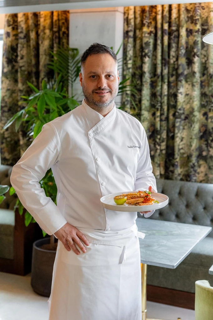 Το Art Lounge του New Hotel 8