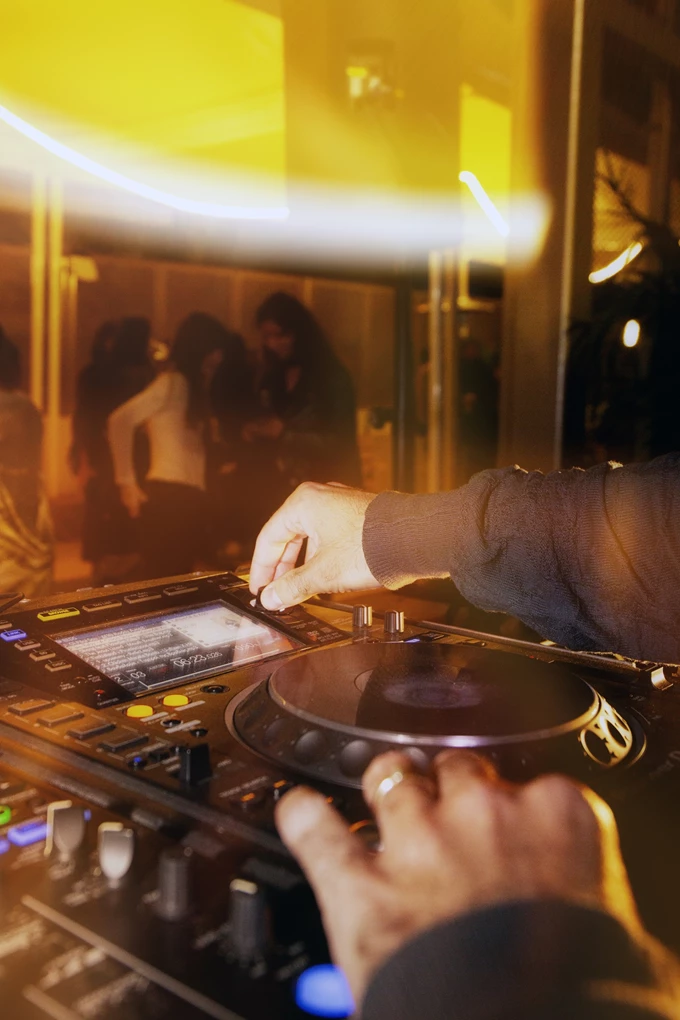 Stegi Radio-Epta Martyres