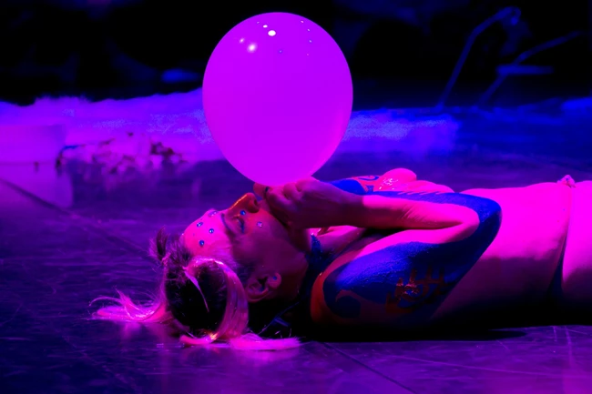 ΙΧΘΥΟΛΑΤΡΕΙΑ / ICΗTHΥOLATRY: Μια υβριδική performance υδάτινων θεοτήτων