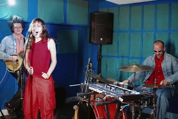 violet76 - is that horror?