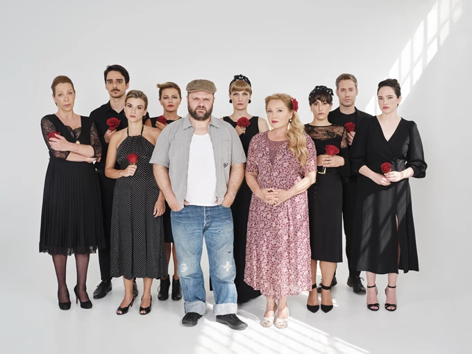 Τριαντάφυλλο στο στήθος