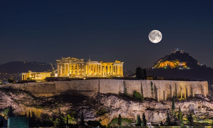 Πανσέληνος Αυγούστου