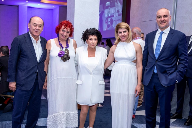 ΒΕΚ 915