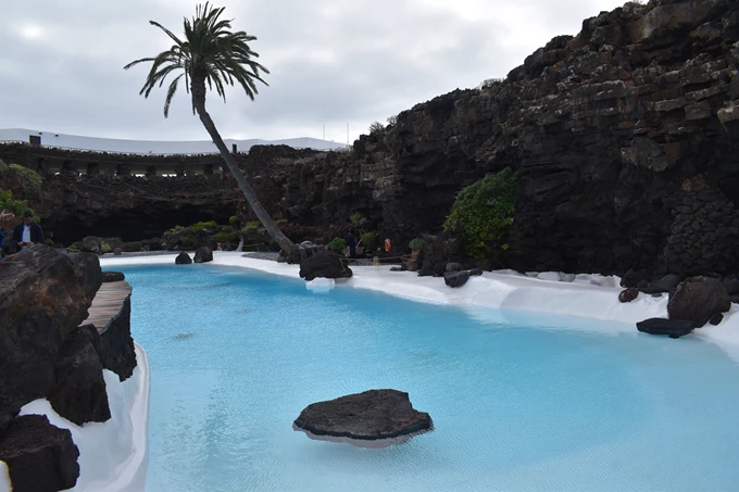 Los Jameos del Agua