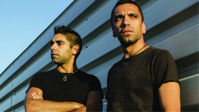 kitrina-podilata-stavros-toy-notou-mikrofwno.jpg