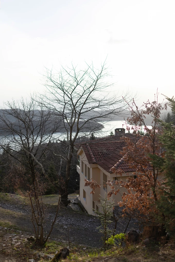 Κτήμα Αλωνάκι Λίμνη Πλαστήρα φθινοπωρινές αποδράσεις