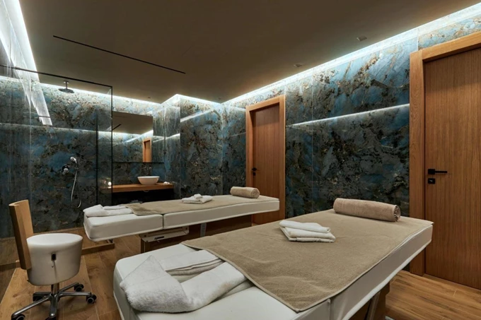 Callisto Infinity Suites