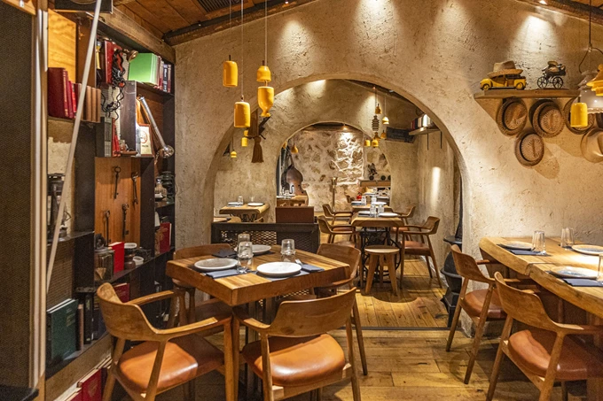 Το εστιατόριο Λεύκες στο Γαλάτσι 4