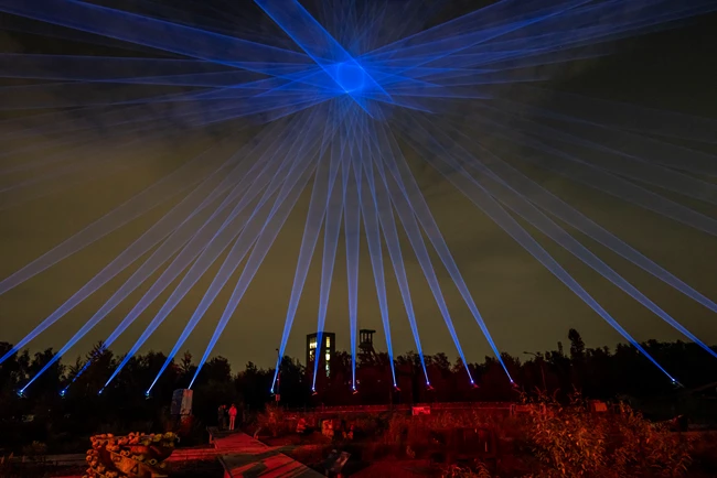 PLÁSMATA Another Moon - Kimchi and Chips