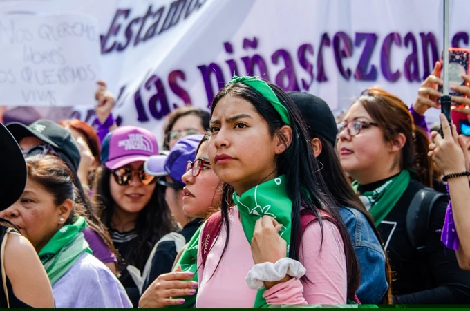 γυναίκες συγγραφείς Λατινική Αμερική, βία, φεμινισμός