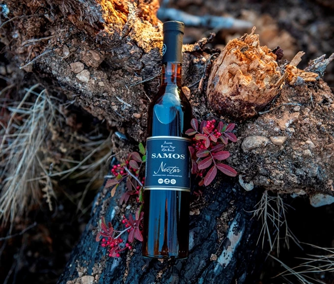 Και η Γαλλία βραβεύει τα Σαμιώτικα κρασιά