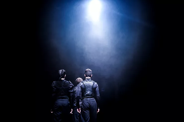 Μικροί πυροβολισμοί μέσα στη νύχτα