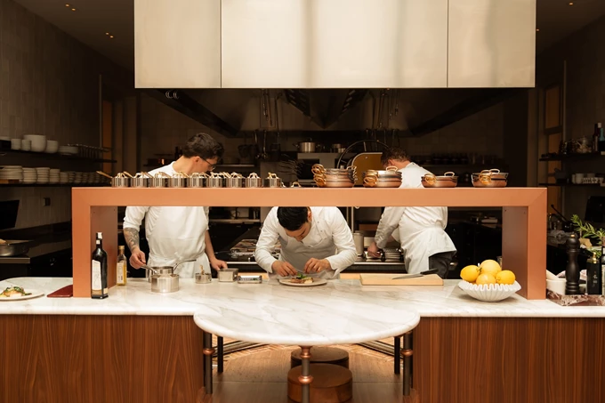 Το ξενοδοχείο Rosewood Amsterdam__Restaurant_Eeuwen_Kitchen