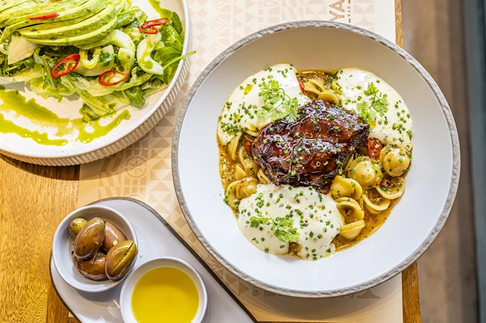 Το Yaboo, bar restaurant στον Πειραιά 8