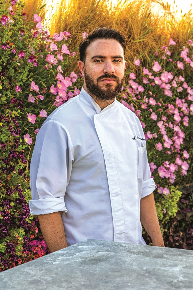 Thea Terrace Bar & Restaurant