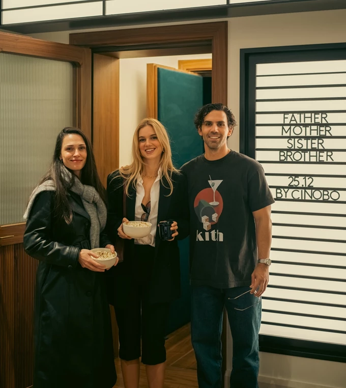 Μαίρη Μηνά , Νατάσσα Εξηνταβελώνη, Γιώργοσ Λέτζας