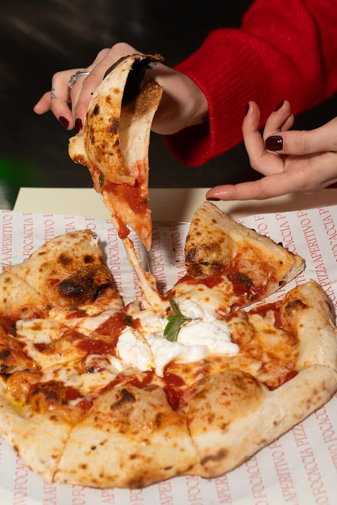 Το πίτσα-μπαρ PAF στην Πλατεία Βαρνάβα 9