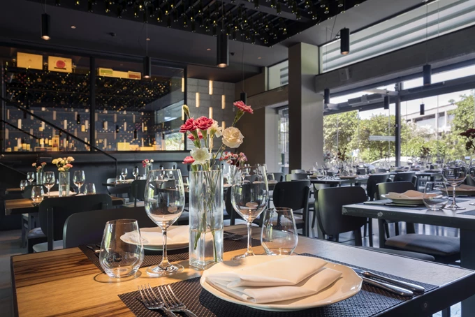 Βασίλαινας, μεσημέρια Κυριακής