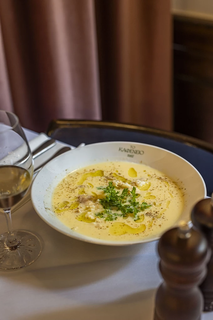 Το Καφενείο 1987 στο Κολωνάκι 7