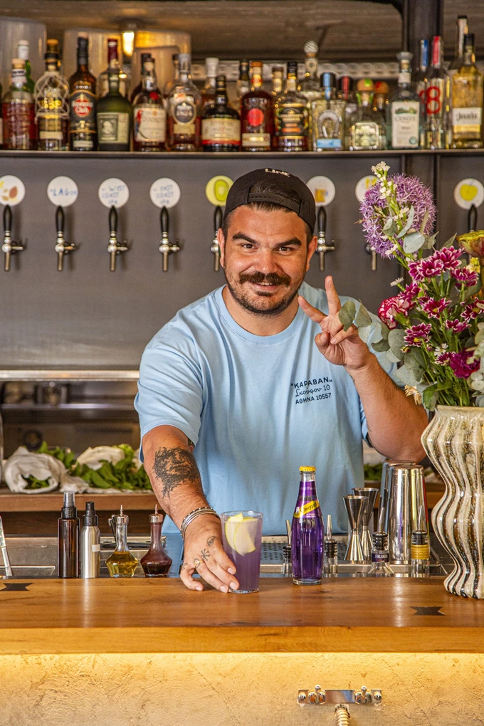 Ο Βασίλης Κυρίτσης και το Schweppes Tropical Fusion 1