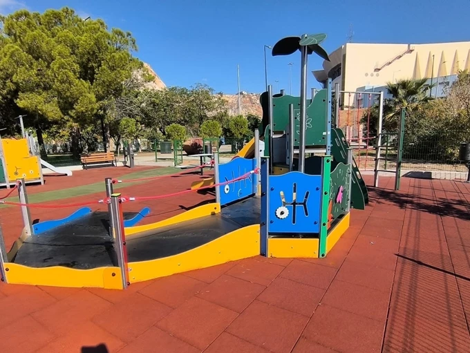 Πέντε νέες πρότυπες παιδικές χαρές ΑμεΑ στην Περιφερειακή... - Athinorama.gr