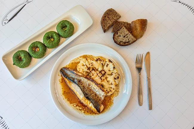 Παπαλίνα Πετράλωνα