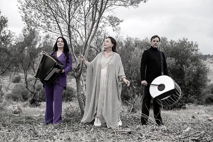 Ωραια Ελένη Μέγαρο