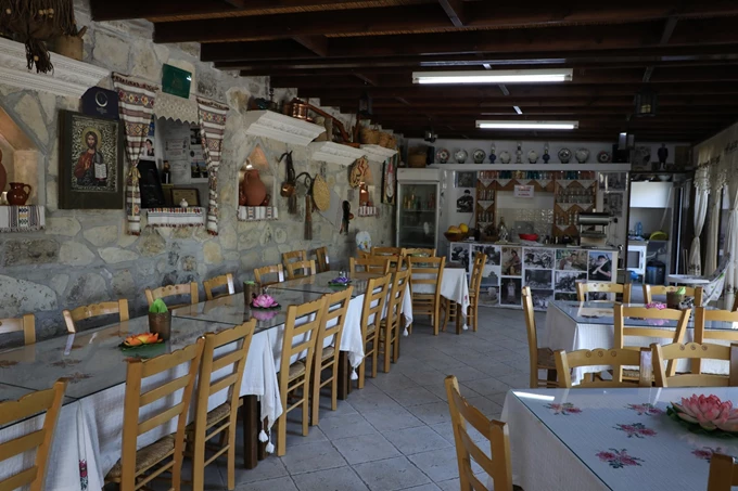 SOFIA AND ANDREAS TRADITIONAL HOUSE