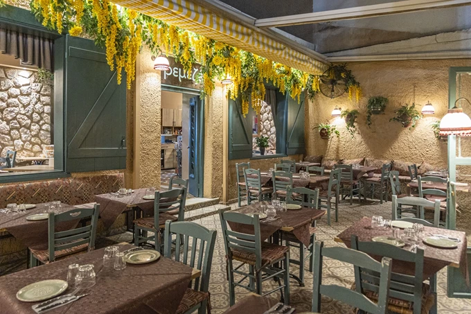 Το μεζεδοπωλείο Ρεμεζέ στο Αιγάλεω 6