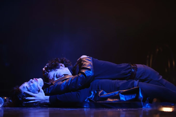 Ηλέκτρα Εντός