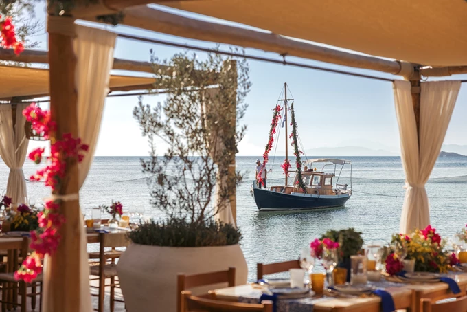 Το εστιατόριο Taverna 37 στη Βουλιαγμένη 1