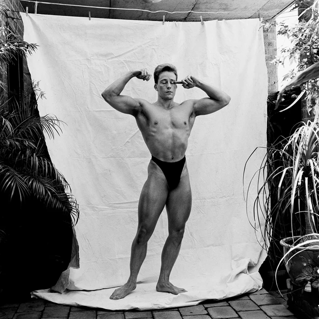 Photobiennale 23, Θεσσαλονίκη, έκθεση φωτογραφίας, MUSCLE-MAN-WITH-BUG-IN-HIS-EYE