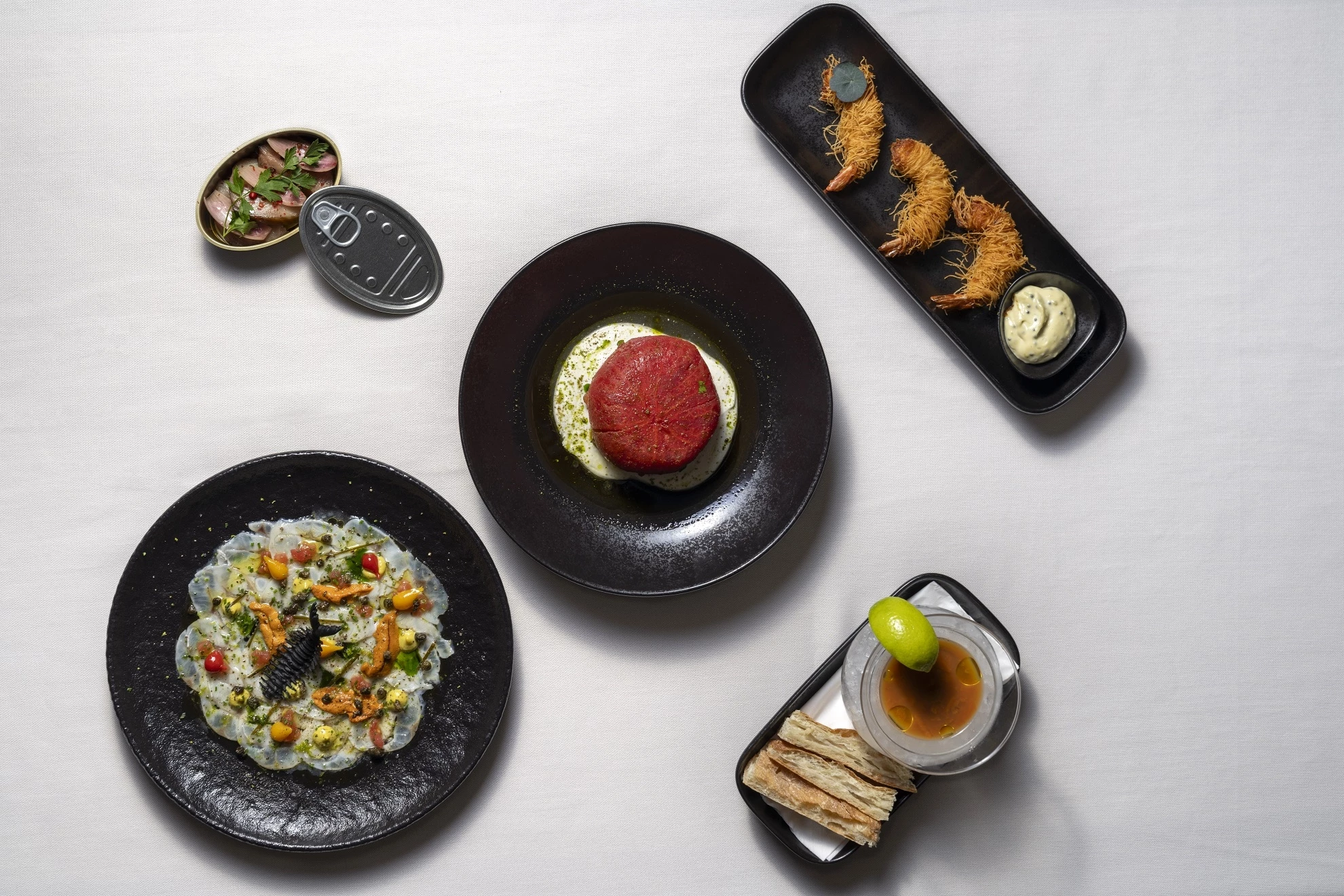 Τι... ψάρια πιάνει η νέα, θαλασσινή και κεφλίδικη, μεζερί του Κολωνακίου