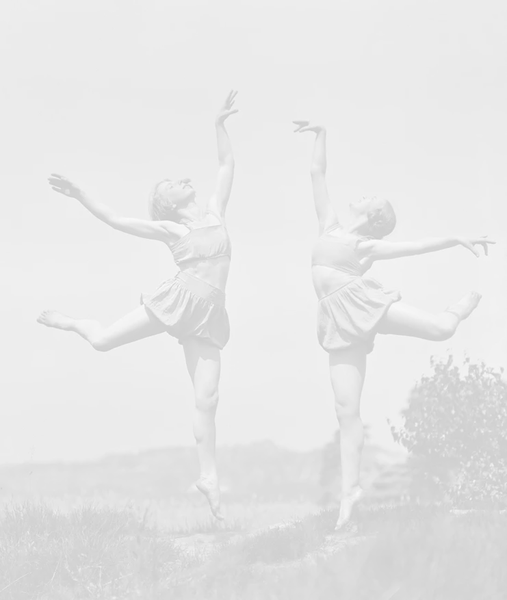 Έλλη Σουγιουλτζόγλου-Σεραϊδάρη (Nelly’s) Χορεύτριες της Σχολής Mary Wigman στη Σαξονική Ελβετία, 1922-23 © Μουσείο Μπενάκη/Φωτογραφικά Αρχεία