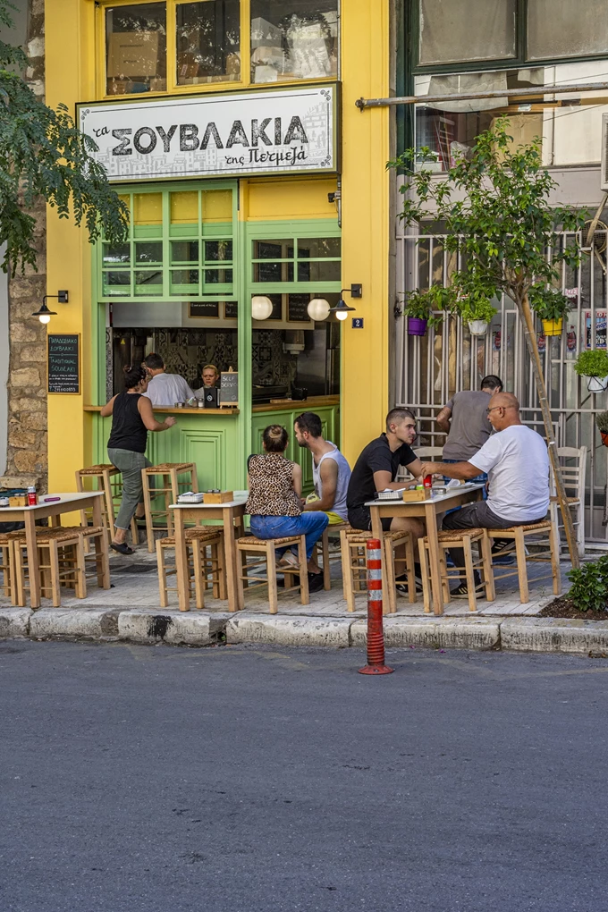 Το Σουβλάκι της Πετμεζά στο Κουκάκι 5