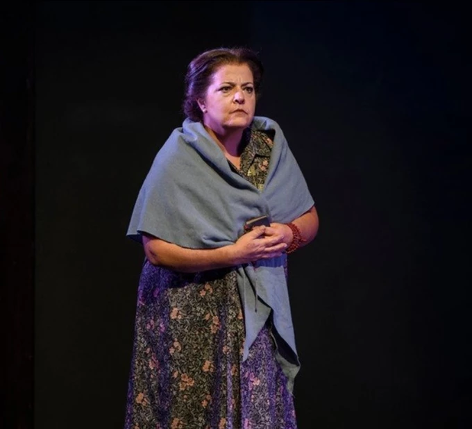 ΤΟ ΤΡΙΤΟ ΣΤΕΦΑΝΙ, σκηνοθ. Λιβαθινός Ελίνα Γιουνανλή©