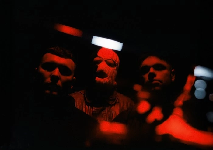 Οι Kneecap (ξανα)έρχονται στην Ελλάδα