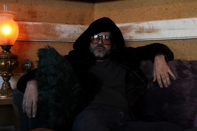 Άλλα για τον Γλάρο δε γνωρίζω