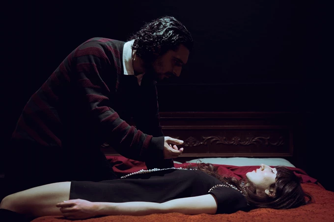 Το ξενοδοχείο - η νύχτα που πέφτει