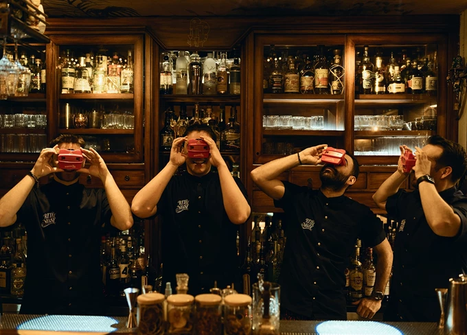 Το μπαρ Red Nose στον Βόλο 3