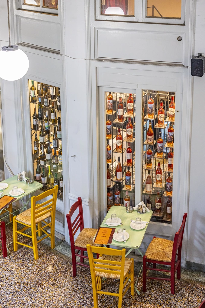 Το νέο μαγειρείο ΑTHeRee στη στοά Τοσίτσα 3