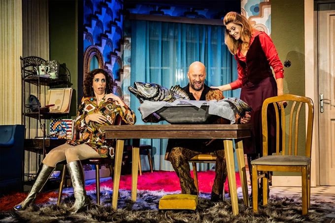 Η γυναίκα που μαγείρεψε τον άντρα της