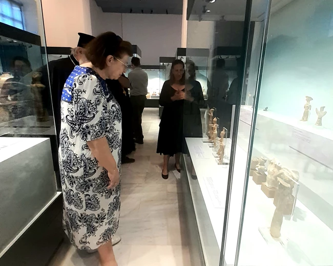Η Υπουργός Πολιτισμού Λ. Μενδώνη στο Αρχαιολογικό Μουσείο Μήλου