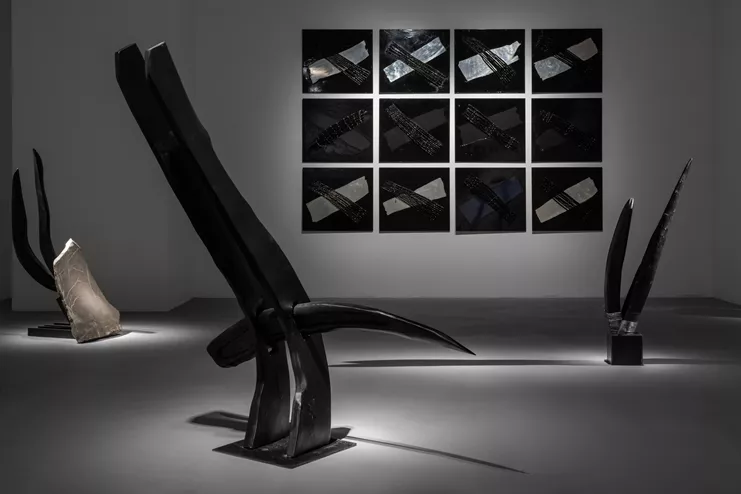 Άποψη εγκατάστασης έκθεσης: &quot;Χρόνος στα χέρια μου. Λήδα Παπακωνσταντίνου. Αναδρομική&quot;