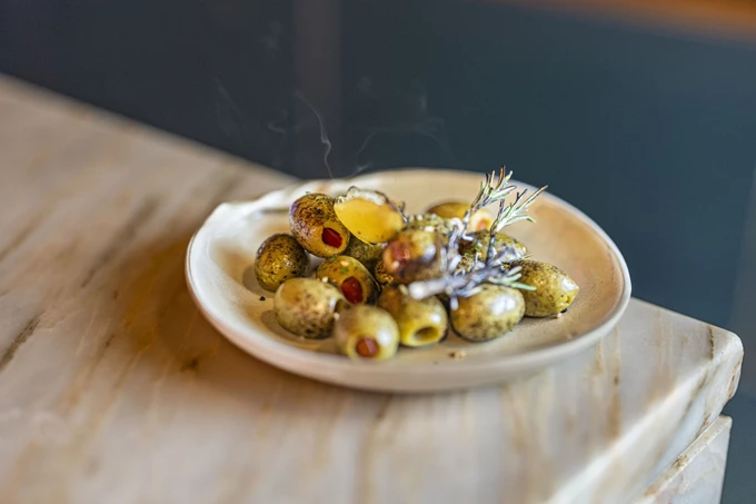 Το εστιατόριο Smoku και το Tasting Room by Smoku από τον Δημήτρη Κατριβέση στην Αθήνα 19