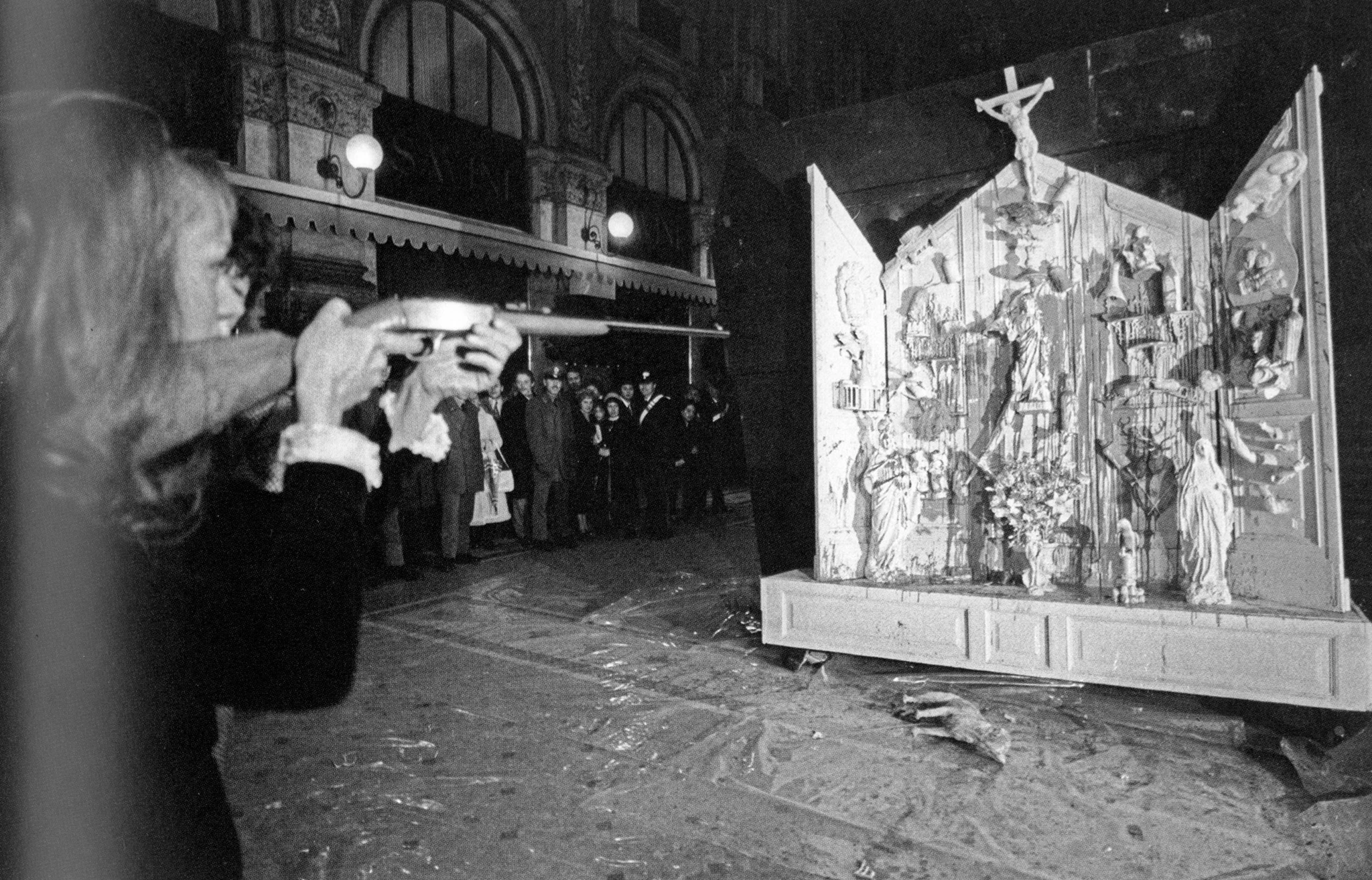 Niki de Saint Phalle: Από τις σκοποβολές στην ελευθερία