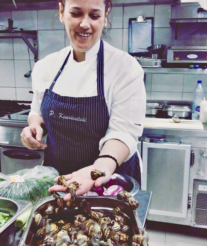 σεφ Πόπη Κουρκουτάκη στην Κρήτη