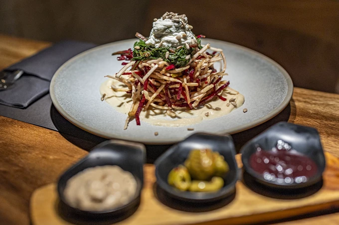 Το εστιατόριο Λεύκες στο Γαλάτσι 7